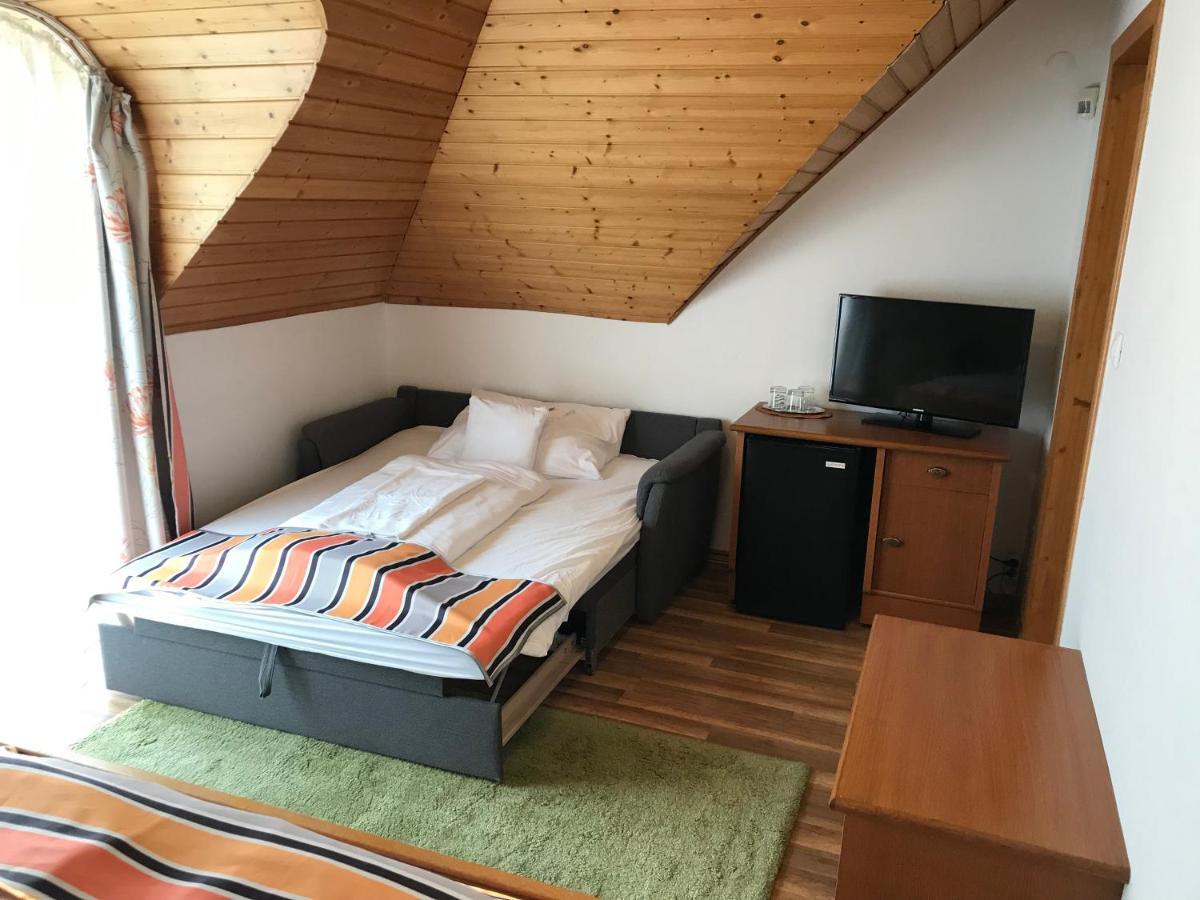 Bed and Breakfast Zoeldteto Panzio à Balatonfüred Extérieur photo