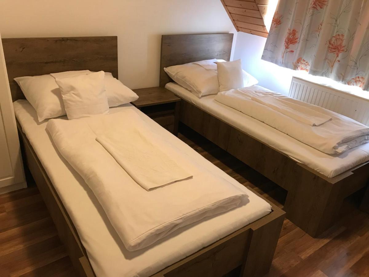 Bed and Breakfast Zoeldteto Panzio à Balatonfüred Extérieur photo